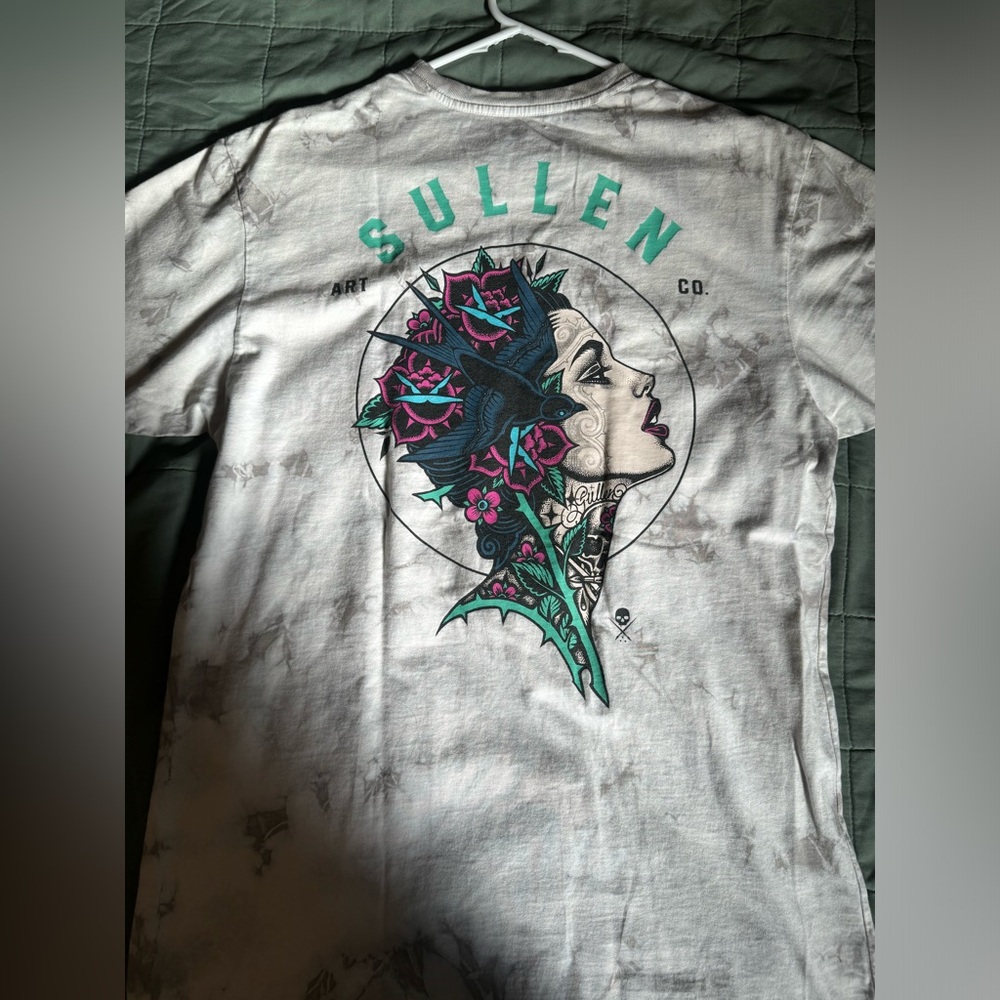 Men’s large Sullen Tshirt